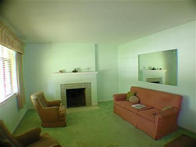 4th image of 4086 Brenton Dr