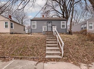 1632 Elmwood Ave, Kansas City, MO 64127