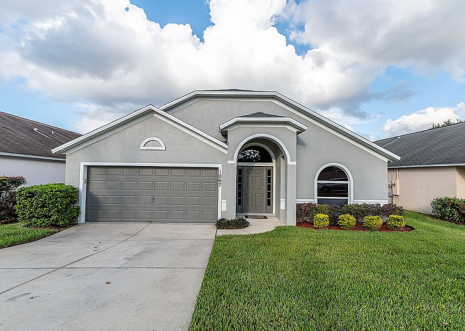 1st image of 1067 Bluegrass Dr
