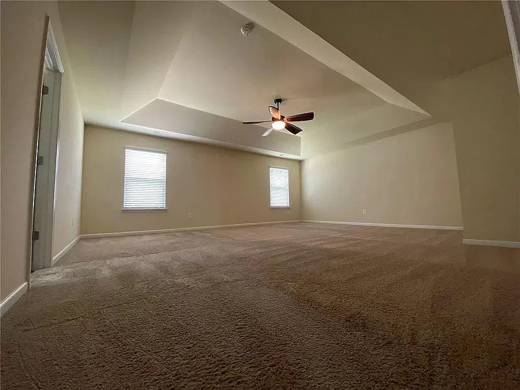 1619 Wilford Dr — Photo 3