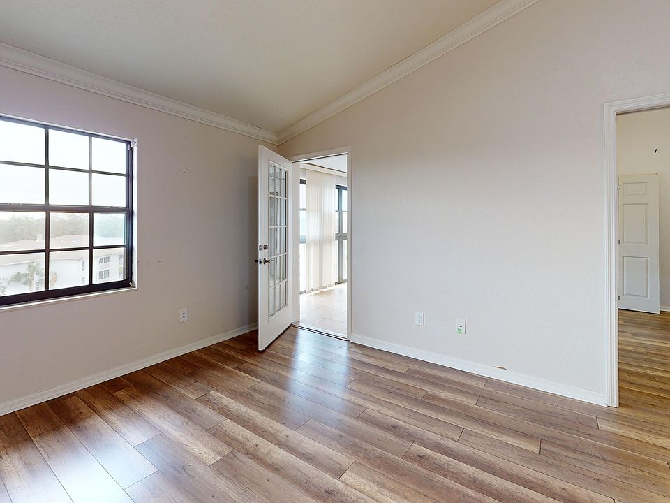 Crescent Living Room