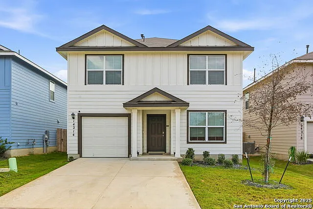 14214 Navidad Pike — Photo 1