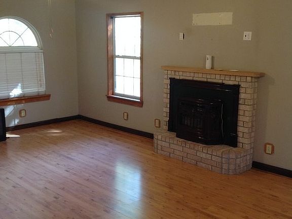 Spacious Living Room!