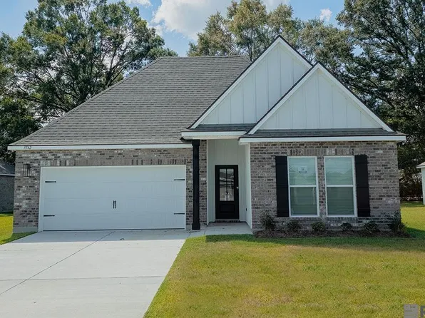 3542 Chien St, Zachary, LA 70791