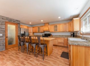 1776 Ridge Rd, Ukiah, CA 95482