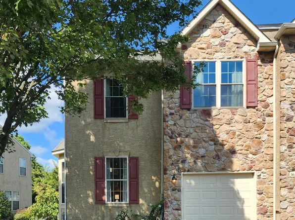 38 Chadwick Cir, Norristown, PA 19403