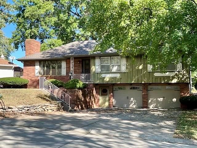 1st image of 4907 Briarwood Ln
