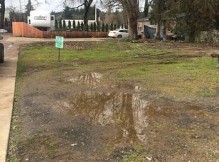 407 N 16th St, Cottage Grove, OR 97424