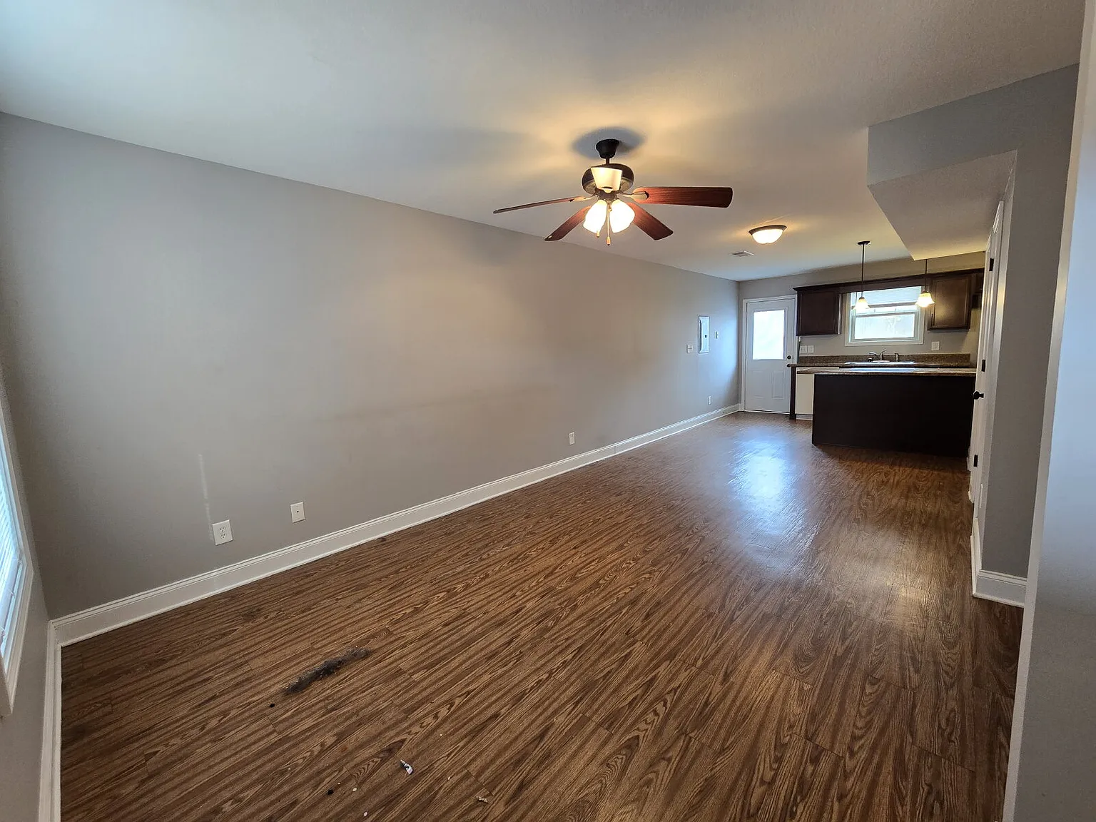 2 bed, 2.5 bath, 1050 sqft, $1,125 — Photo 3