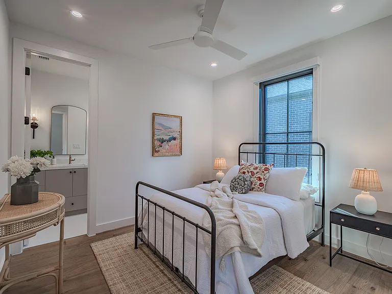4114 Emerson Ave #5 — Photo 16