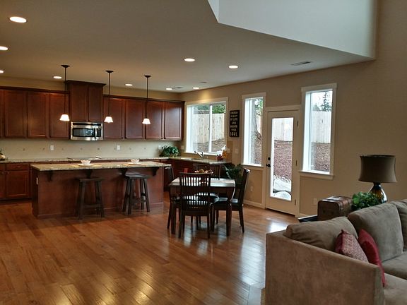 5th image of 9628 34th Street Ct E