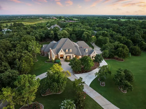 10702 Quo Vadis Dr, Arcadia, OK 73007