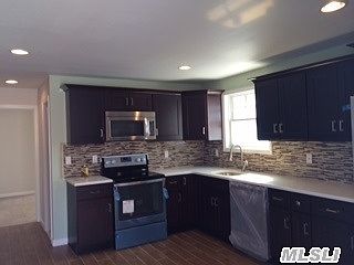 3rd image of 59 Columbus Blvd