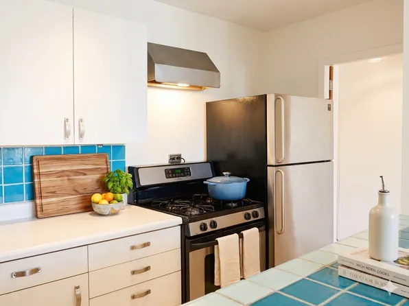 9 Hawthorne Pl, Boston, MA