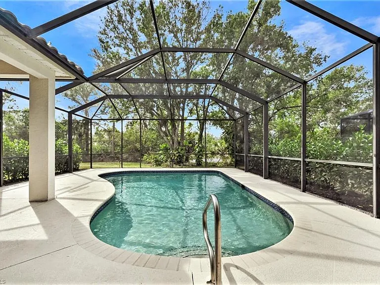6545 Chestnut Cir — Photo 34