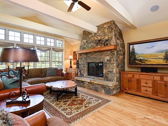 4th image of 19440 Tam Lake Ct