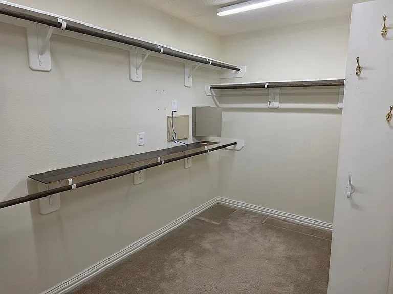 17814 Obelisk Bay Dr — Photo 31