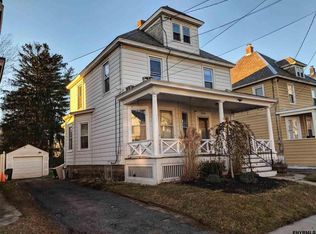 1023 Regent St, Schenectady, NY 12309