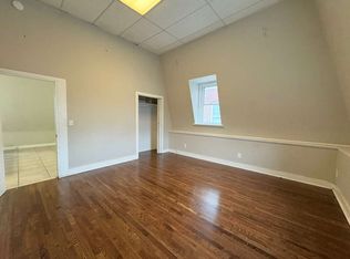 1210 Chapel St #33, New Haven, CT 06511