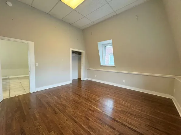 1210 Chapel St, New Haven, CT