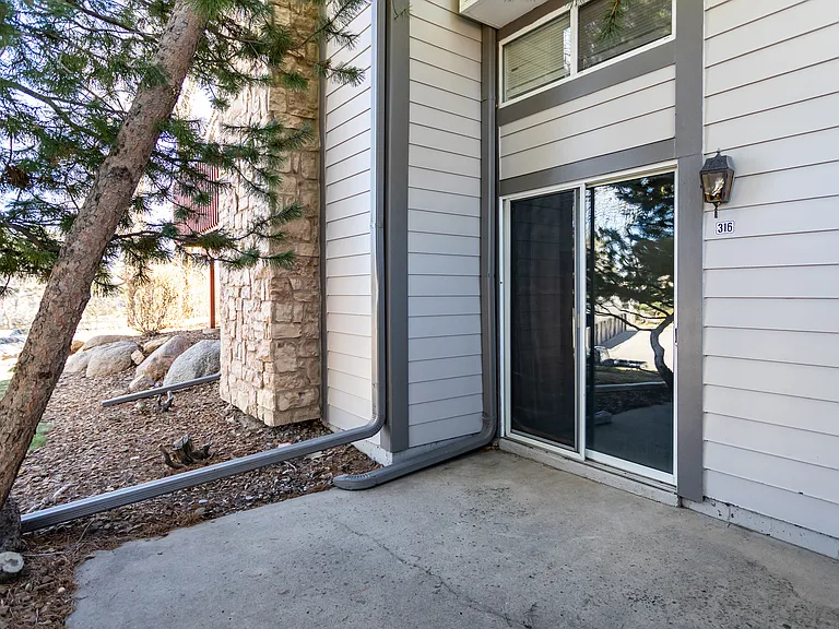 316 Cobblestone Dr — Photo 47