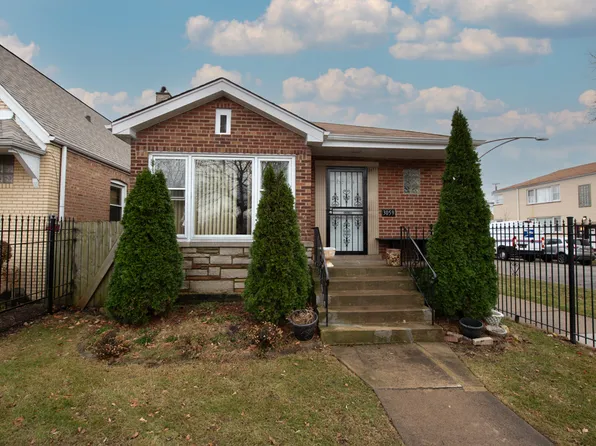 3059 W 71st St, Chicago, IL 60629