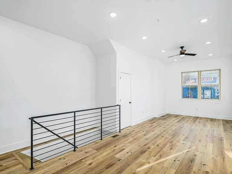 1701 S 24th St #1 — Photo 12
