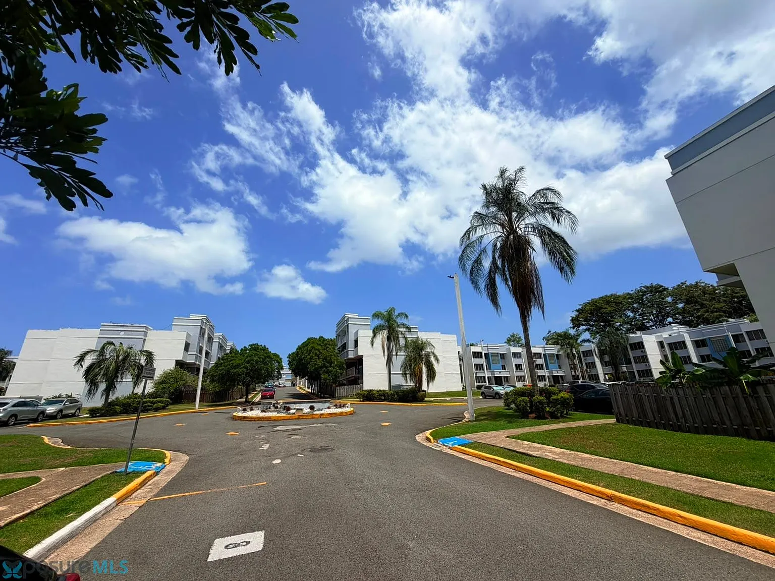 Chalets Del Parque (Condominio) — Photo 3