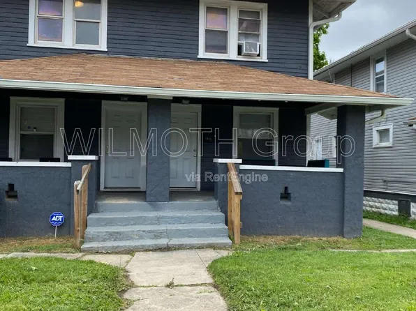 6052 E Washington St #B, Indianapolis, IN 46219