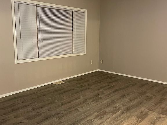 4th image of 230 Dehoff Dr