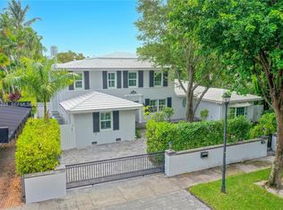 4531 N Bay Rd, Miami Beach, FL 33140