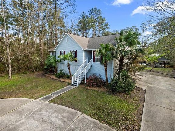 4th image of 26605 Lucille Dr