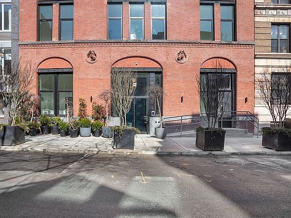 4th image of 457 W 150th St #6