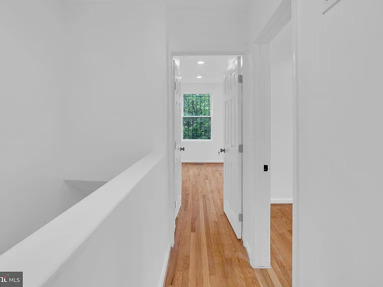 518 Oglethorpe St NE — Photo 40