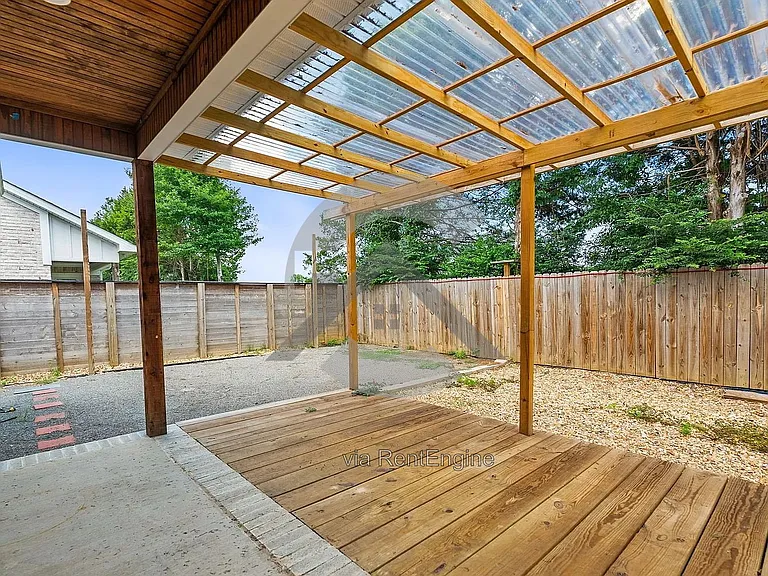 1725 Rohan Cir — Photo 23