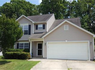 2820 Bridgeville Ln, Charlotte, NC 28262