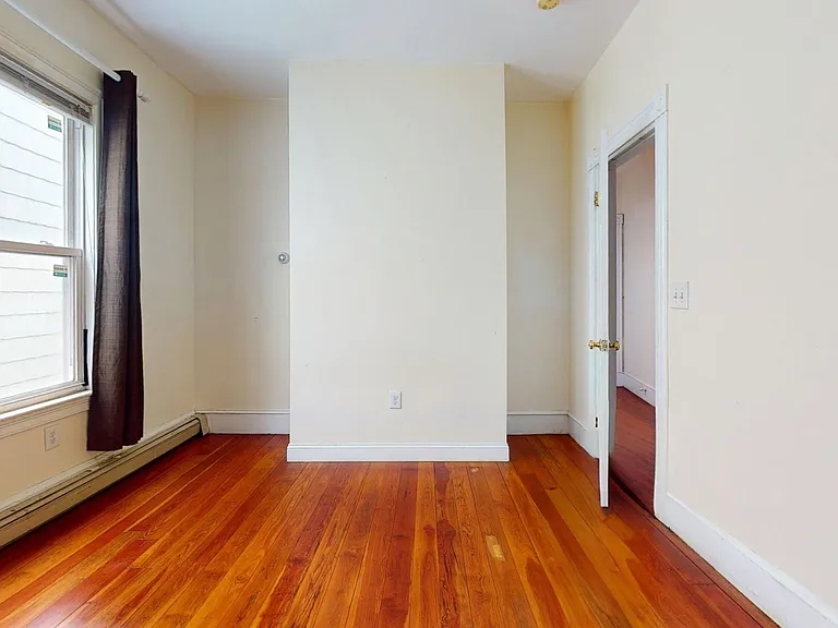19 Newport St — Photo 11