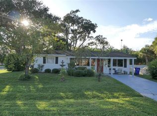 686 Vickers St, Sebastian, FL 32958