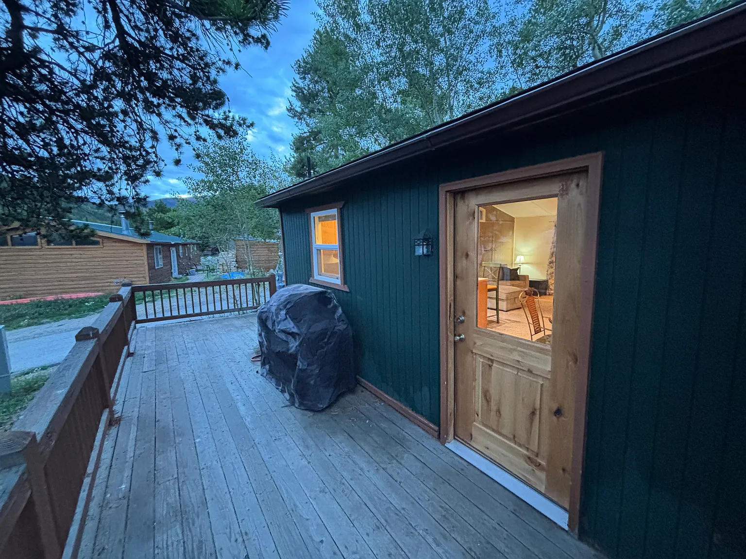 3 bed, 960 sqft, $3,650 — Photo 3