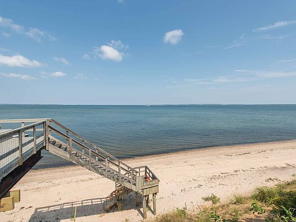 4th image of 72 Louse Point Rd