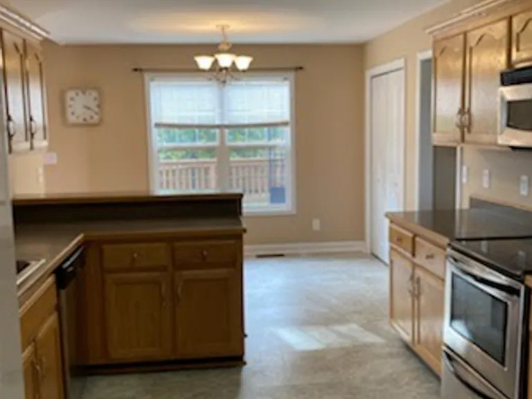 3903 Rhonda Ct — Photo 6