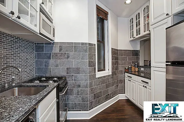 Sold by Exit Realty Landmark | media 3