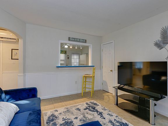 5th image of 1508 W Ocean View Ave APT 1