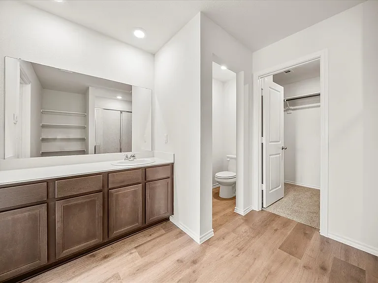 1532 Skyline Dr — Photo 13