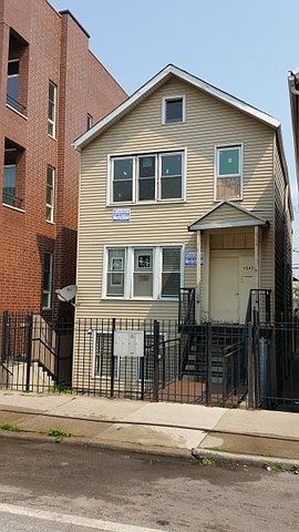 2nd image of 1542 W Augusta Blvd