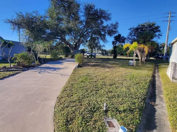 6880 Pleasant Ct #23, North Pt, FL 34287