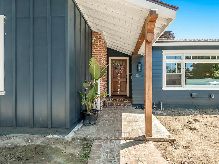 1531 W Laurel Ave — Photo 6