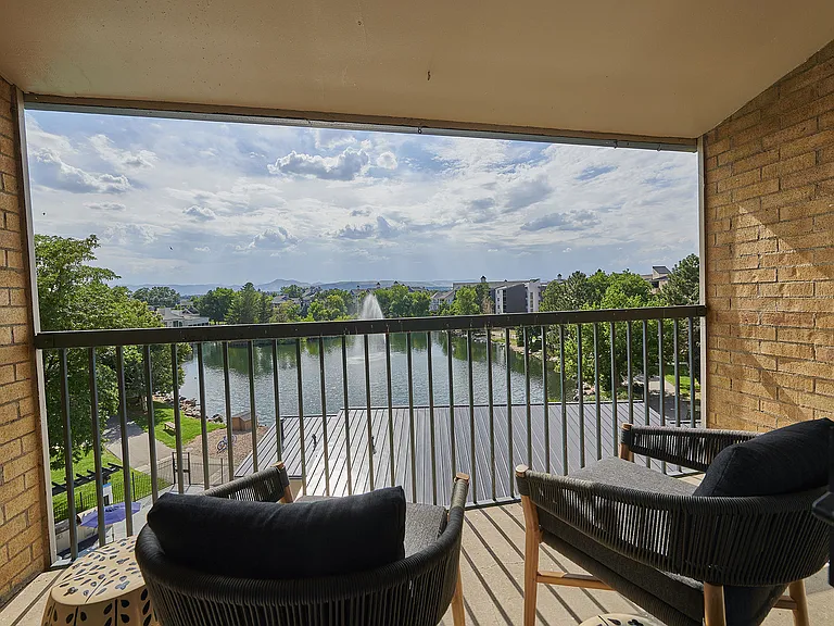 Lakeview Towers at Belmar — Photo 20
