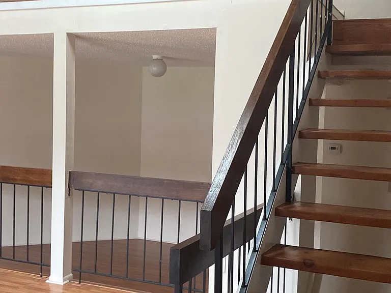 32 Linda Ln — Photo 3
