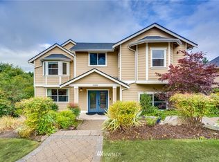 15302 SE 43rd Pl, Bellevue, WA 98006